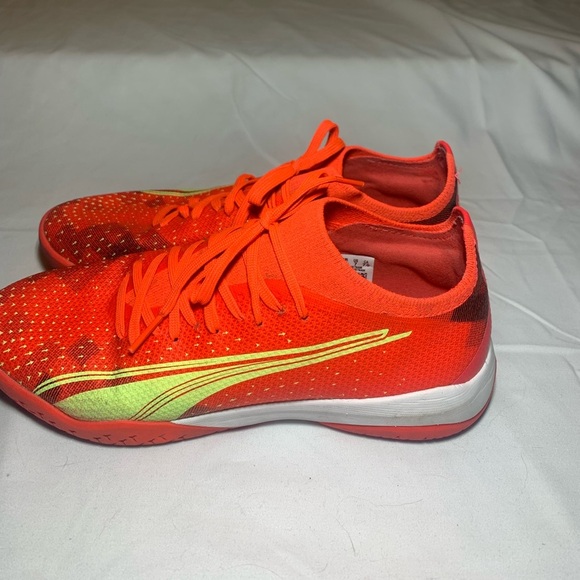 PUMA Ultra Match IT Fearless - Fiery Coral/Fizzy Light Black Sneakers Runners - Picture 2 of 5